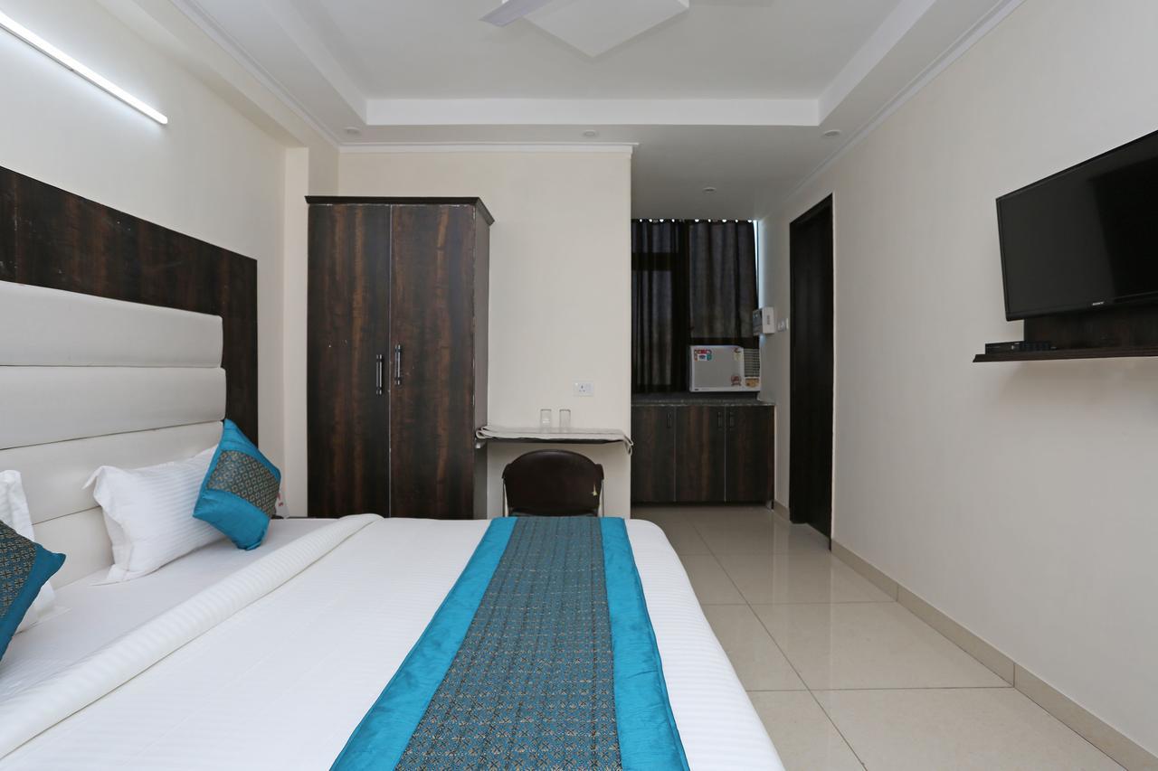 Oyo 9147 Hotel Aerostay New Delhi Exterior foto