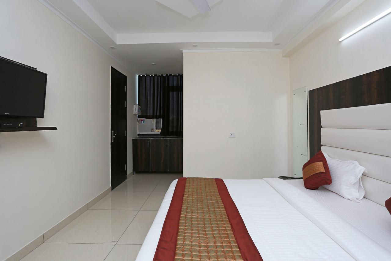 Oyo 9147 Hotel Aerostay New Delhi Exterior foto