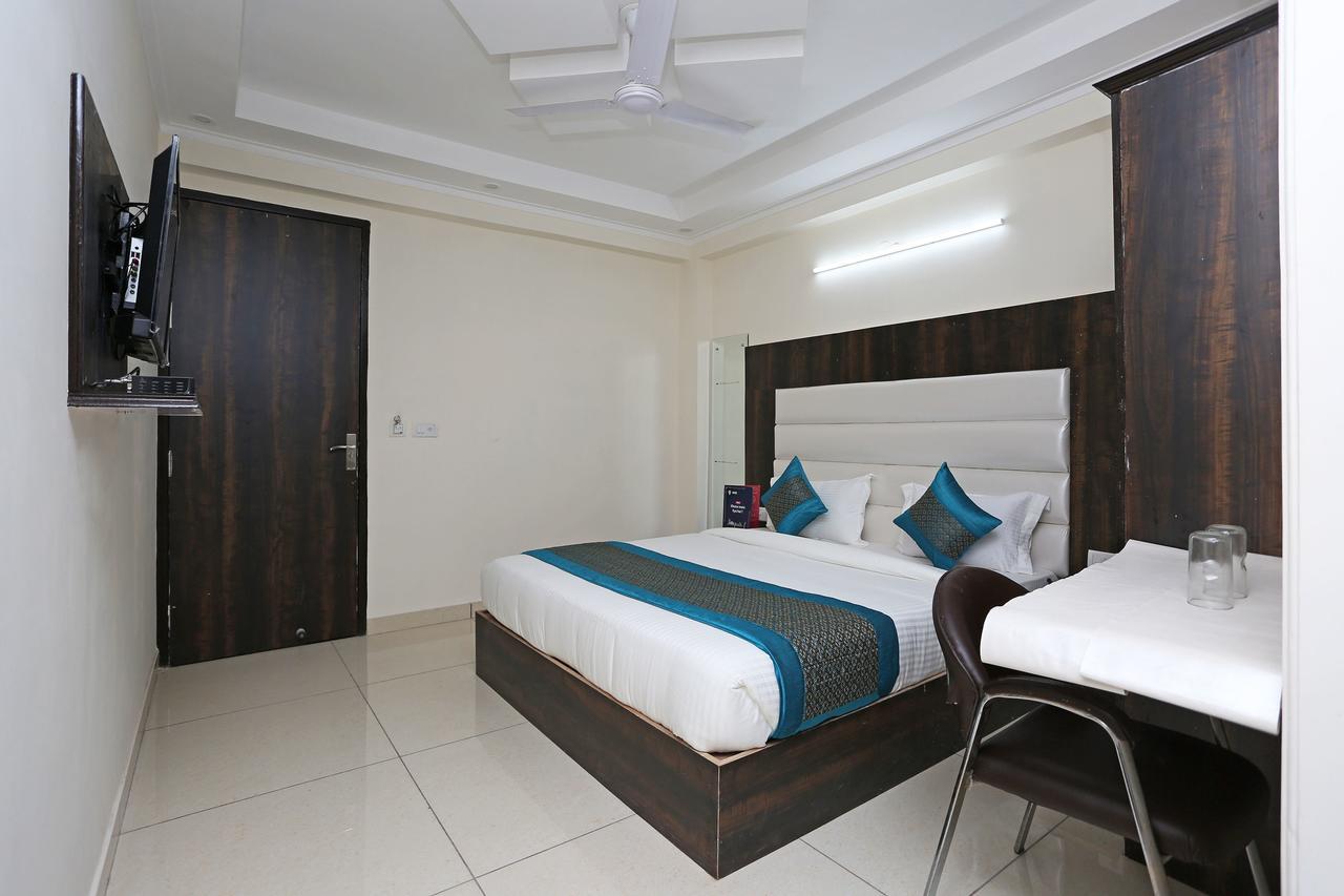 Oyo 9147 Hotel Aerostay New Delhi Exterior foto