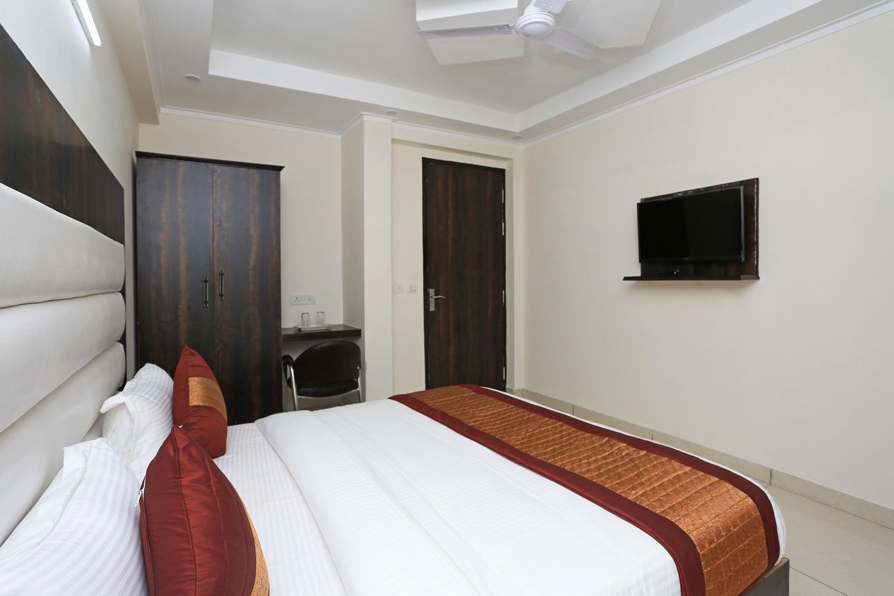 Oyo 9147 Hotel Aerostay New Delhi Exterior foto