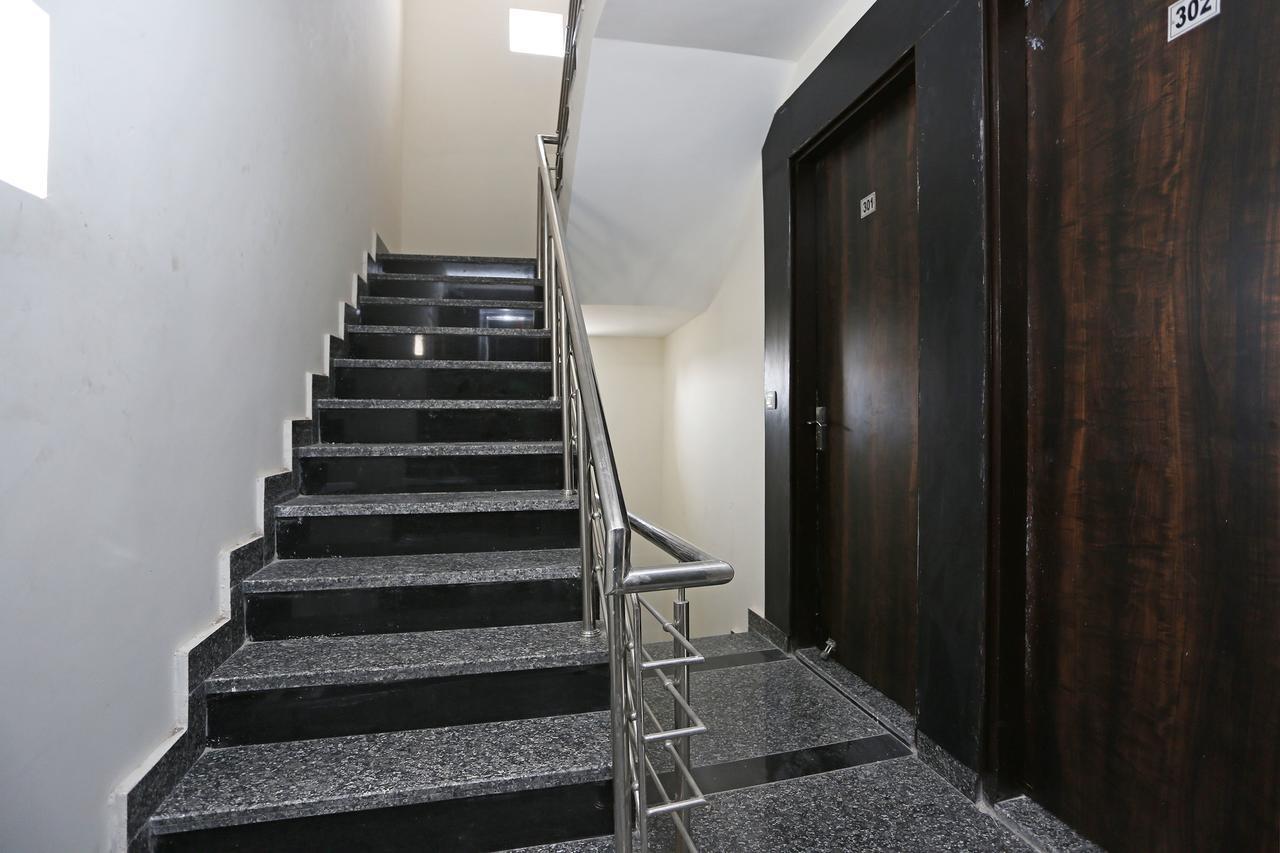 Oyo 9147 Hotel Aerostay New Delhi Exterior foto